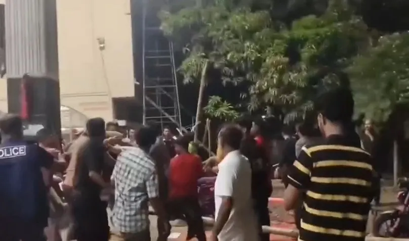 ফিলিং স্টেশনে অকটেন নিয়ে সংঘর্ষ, আহত ৩